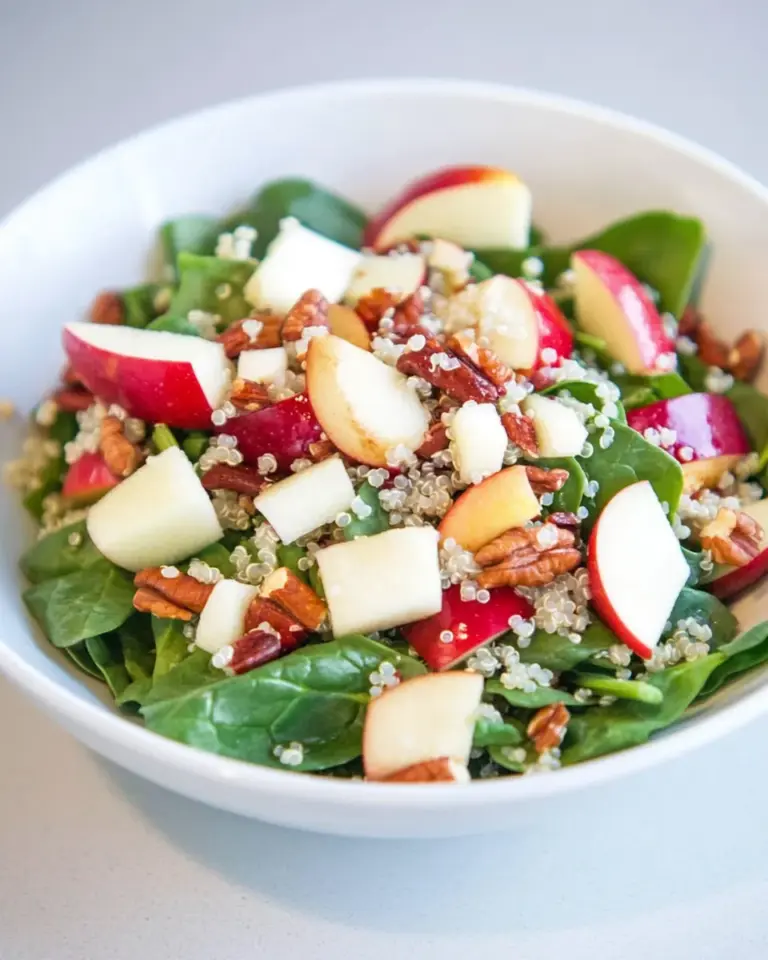 Homemade Spinach and Quinoa Salad with Apple photo