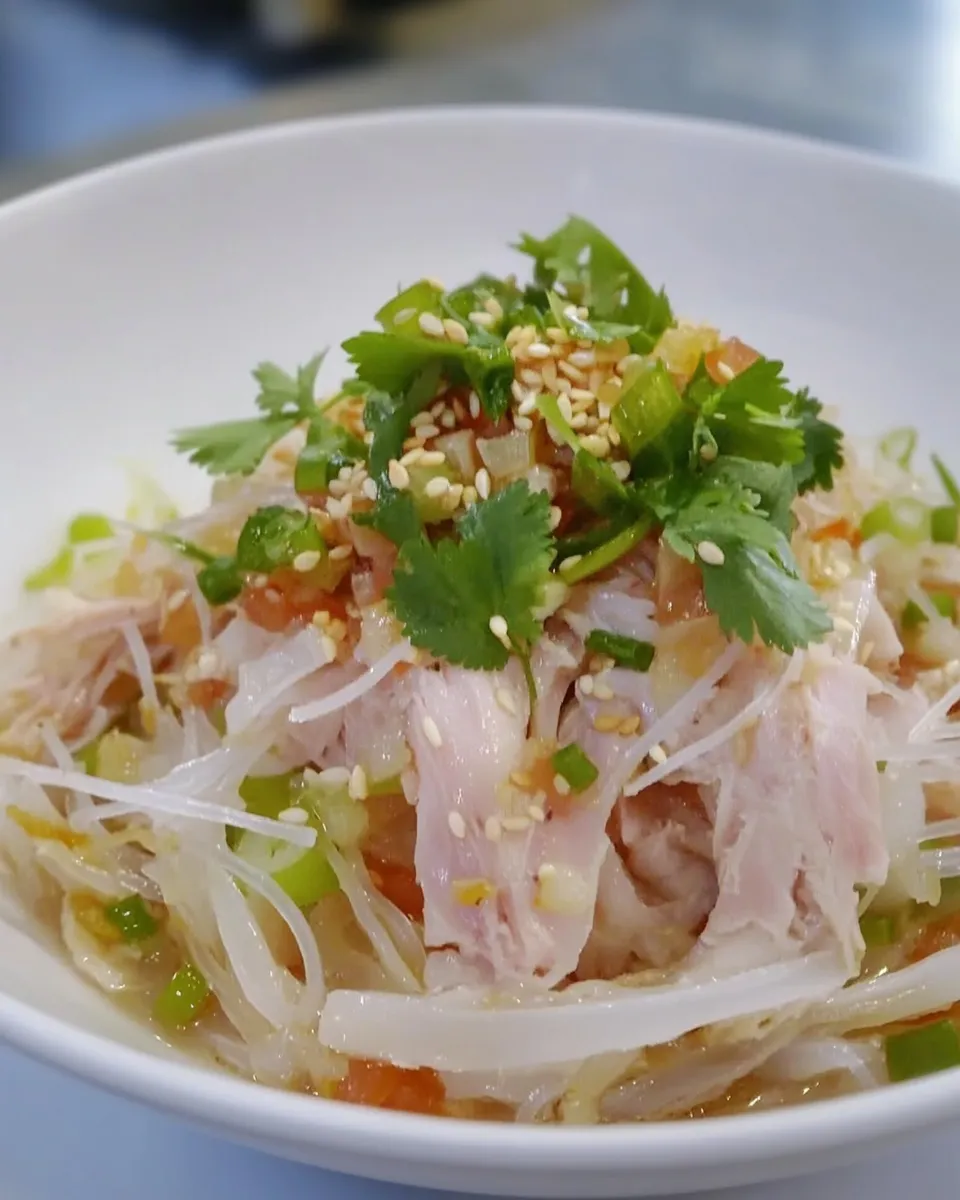 Classic Shredded Chicken w/ Rice Noodles & Sesame Paste image