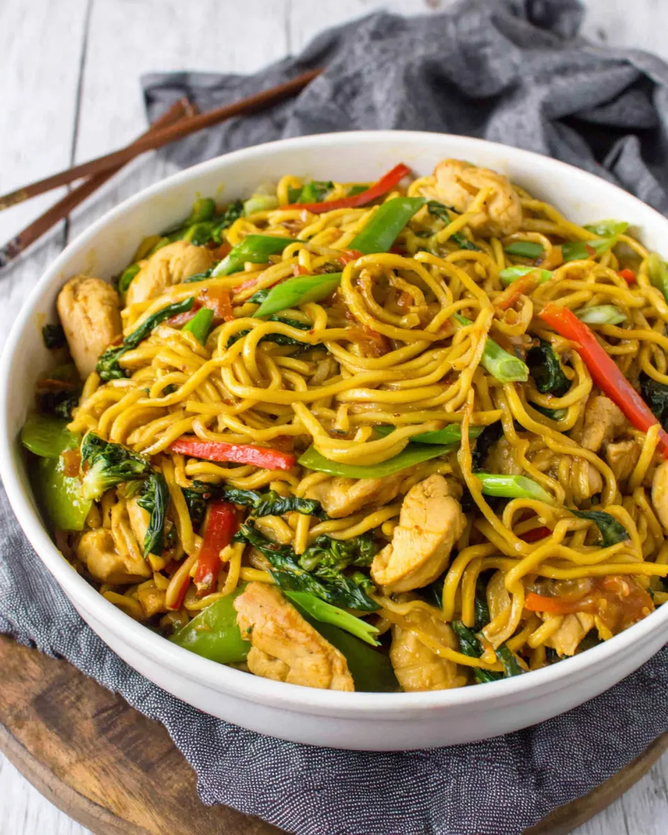Classic Simple Chicken Noodle Stir Fry image