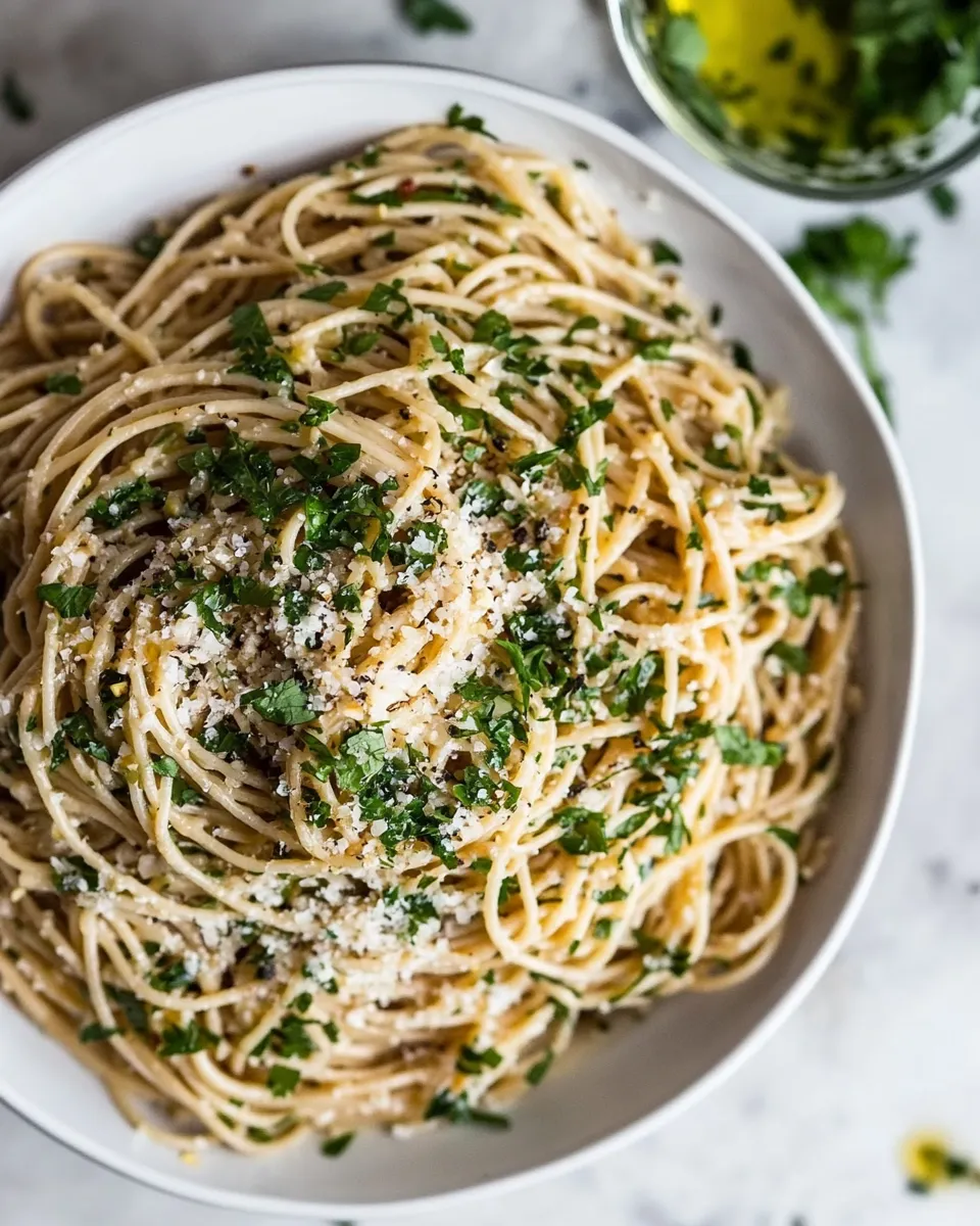 Easy Spelt Spaghetti with Parsley and Garlic Oil recipe photo