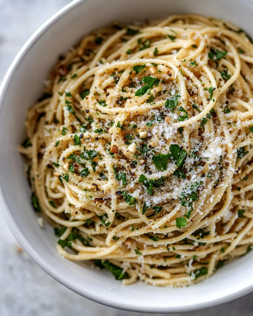 Delicious Spelt Spaghetti with Parsley and Garlic Oil shot